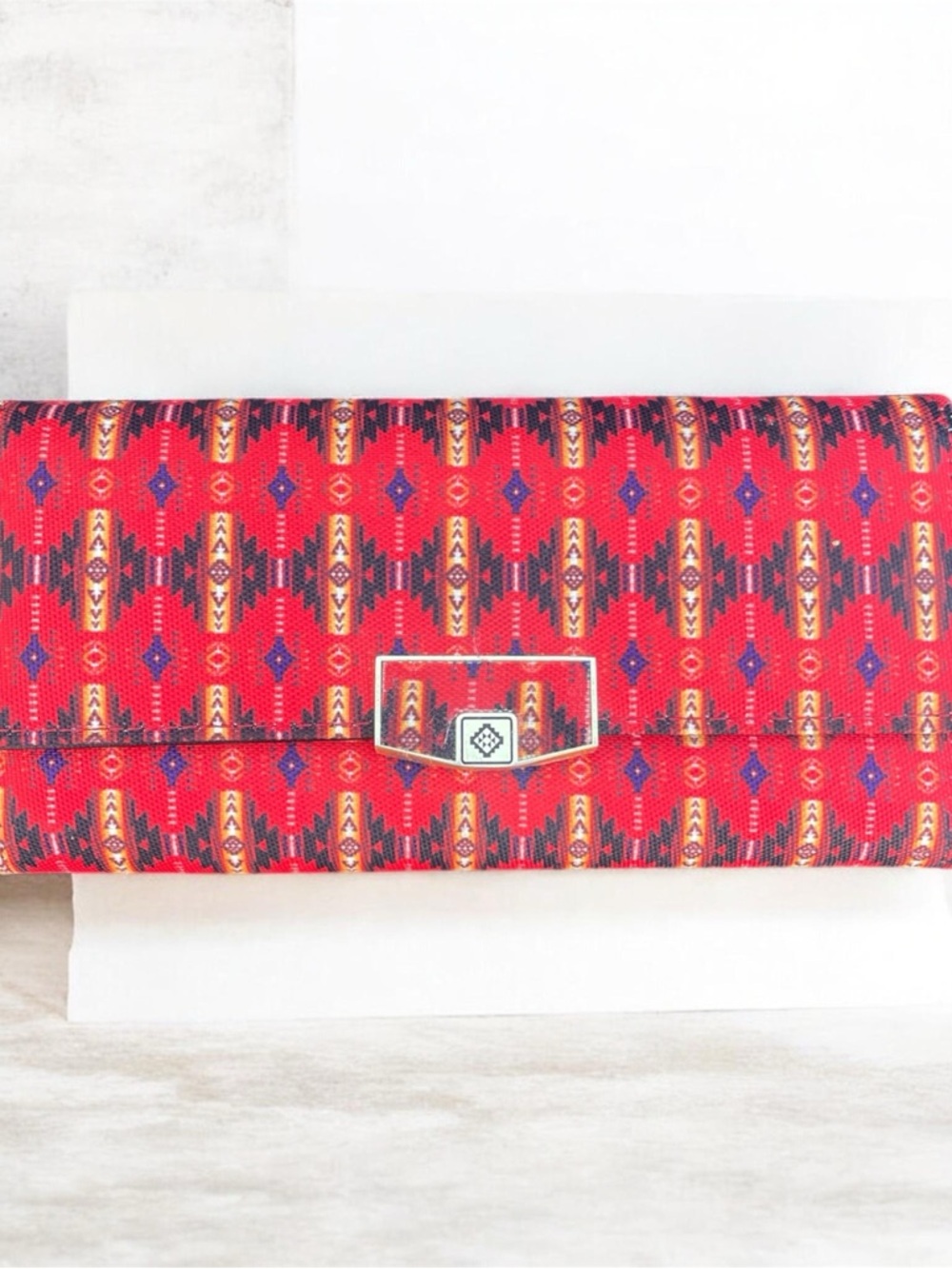 Colorful Geometric Clutch Wallet – Like New